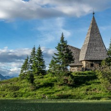 La cappella della pace al lago Zollner