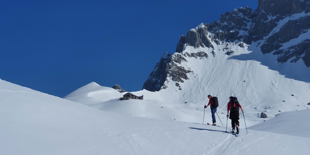 ... Ziel für eine Tagestour in der stillen Winterlandschaft oder Zwischenstopp für anspruchsvolle Touren.