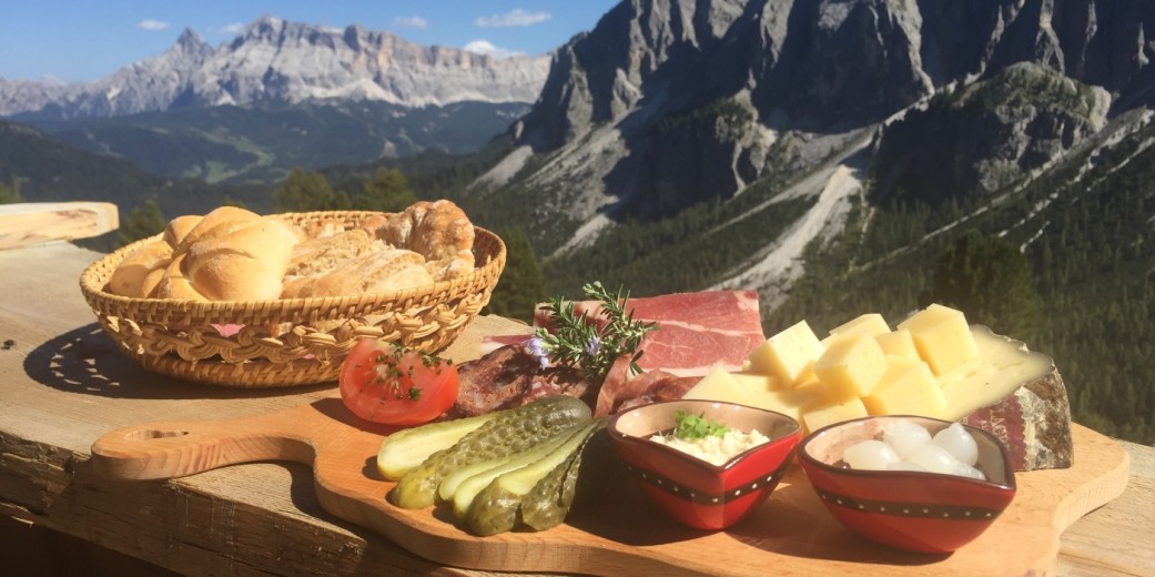 Ütia Ciampcios, Munt d’Adagn