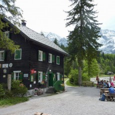 La Almtalerhaus, punto di partenza per numerose escursioni e tour in montagna