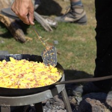 Degustazione di Frigga all'escursione settimanale della casa di Wanderniki